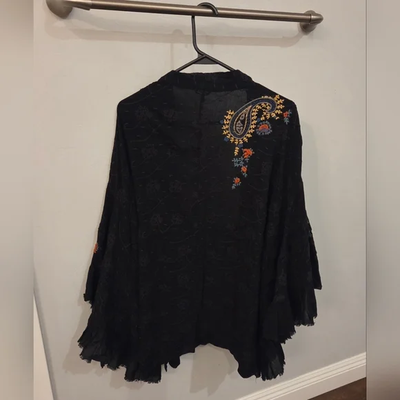 Dottie West Embroidered Ruffled Kimono Size XS/S - Picture 8 of 12